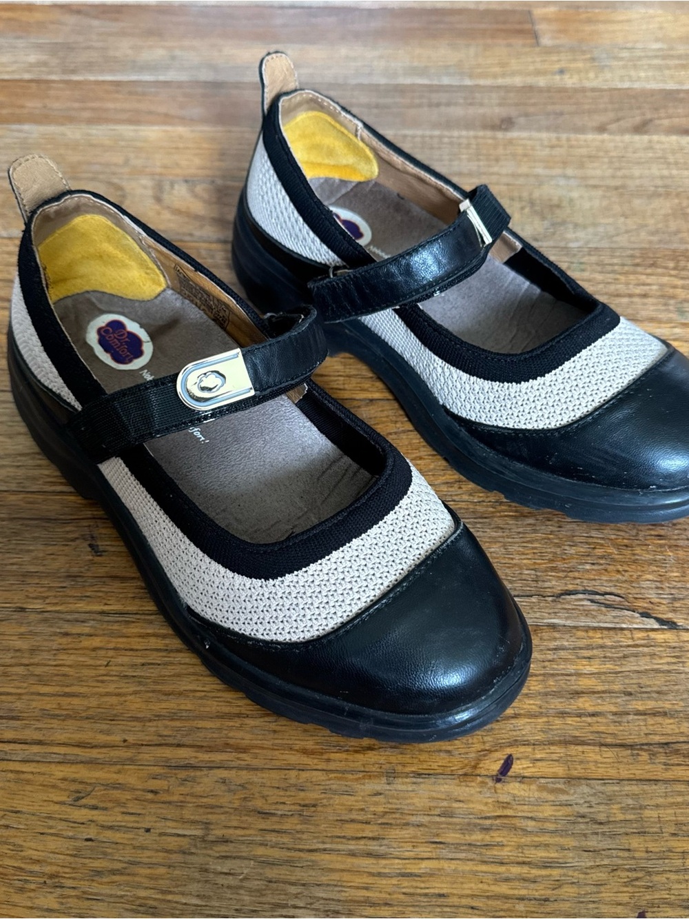Mary Jane Women's Comfort Flats in Black and Cream